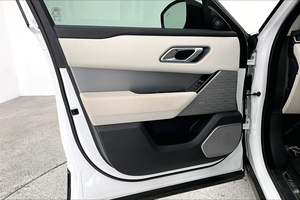 2022 Land Rover Range Rover Velar P250 R-Dynamic S