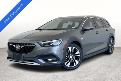 2018 Buick Regal TourX Essence