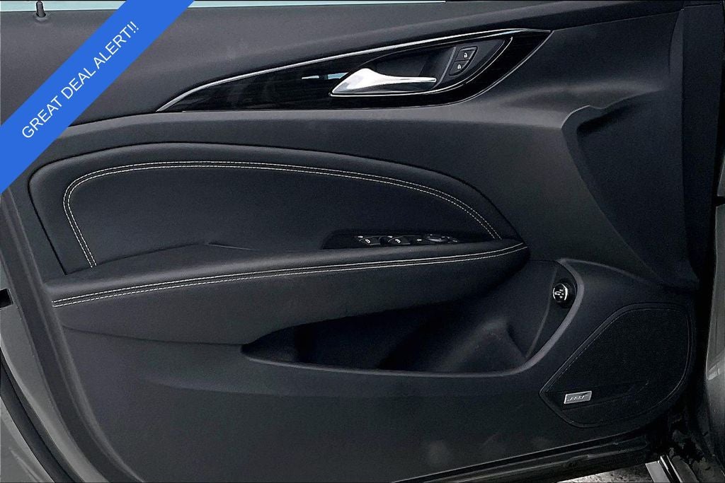 2018 Buick Regal TourX Essence