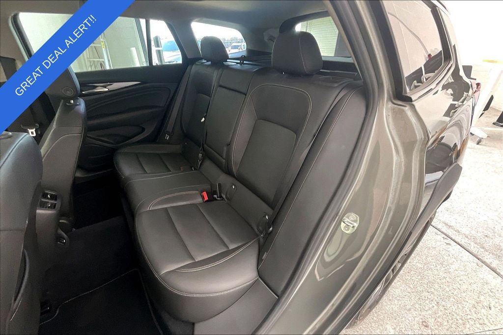 2018 Buick Regal TourX Essence