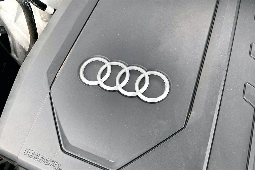 2022 Audi Q5 45 S line Premium quattro