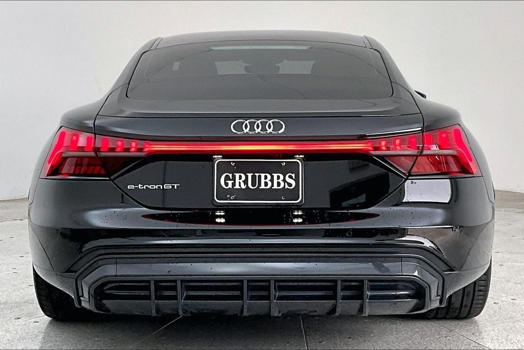2023 Audi e-tron GT Premium Plus quattro