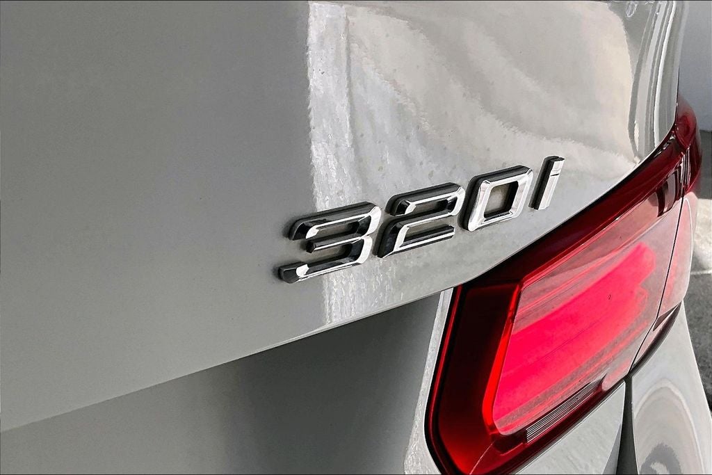 2018 BMW 3 Series 320i