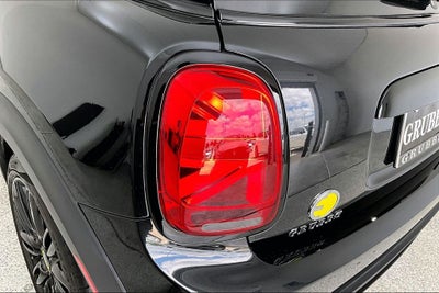 2024 MINI Cooper SE Electric Signature