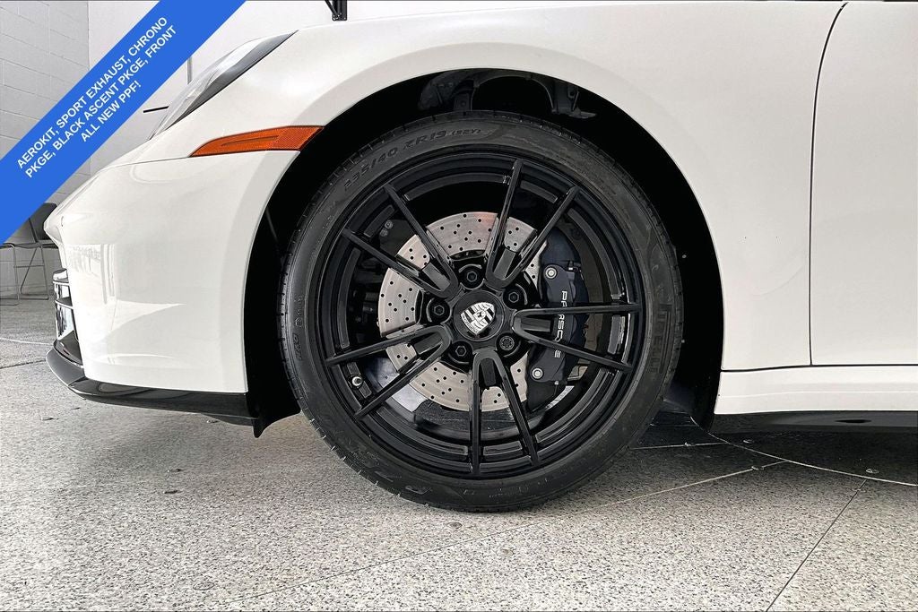 2025 Porsche 911 Carrera