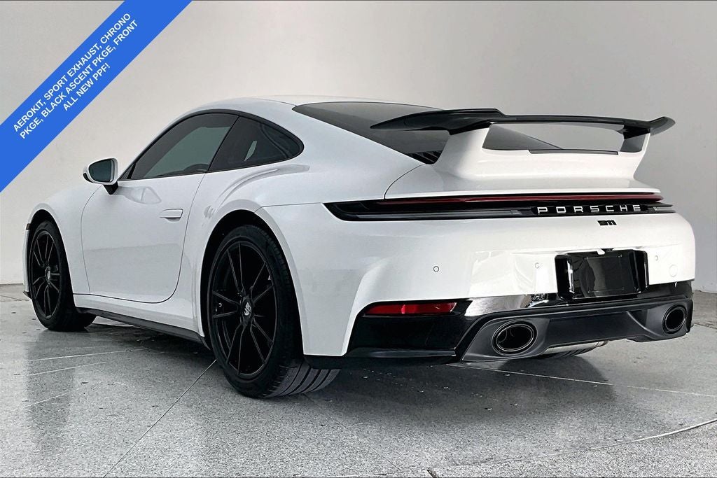 2025 Porsche 911 Carrera