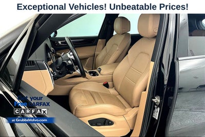 2022 Porsche Cayenne Base