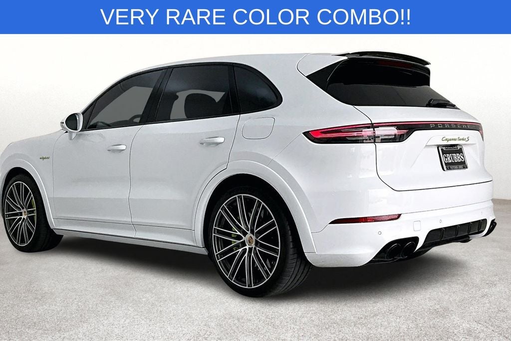 2022 Porsche Cayenne E-Hybrid Turbo S