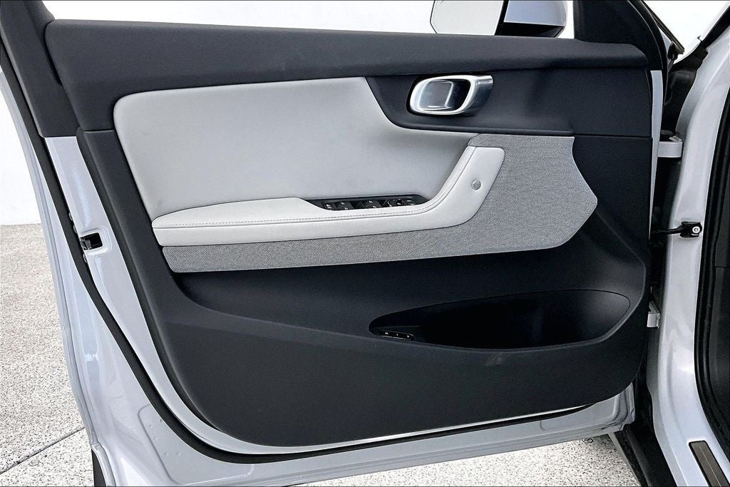 2023 Polestar 2 Long Range Dual Motor Performance Plus