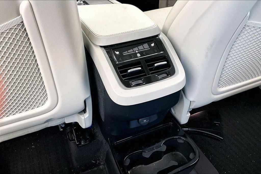 2023 Volvo XC90 Ultimate
