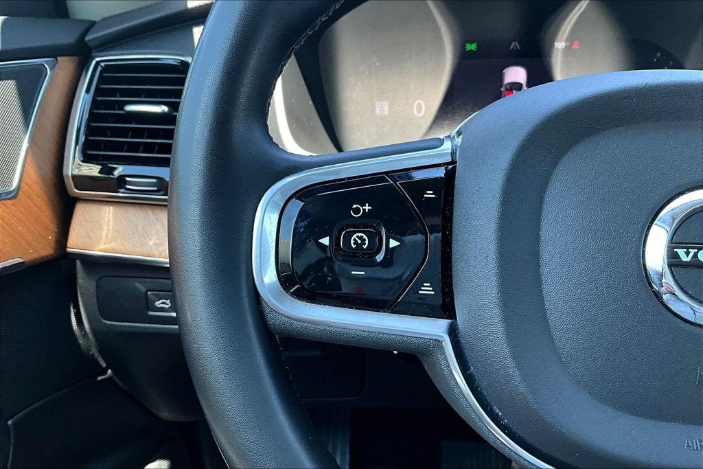 2023 Volvo XC90 B6 Plus 6-Seater