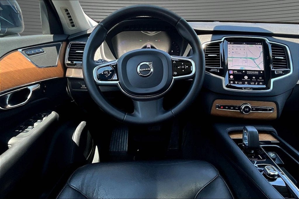 2023 Volvo XC90 B6 Plus 6-Seater