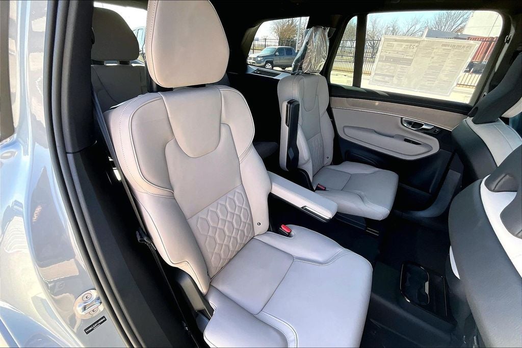 2026 Volvo XC90 B6 Plus 6-Seater