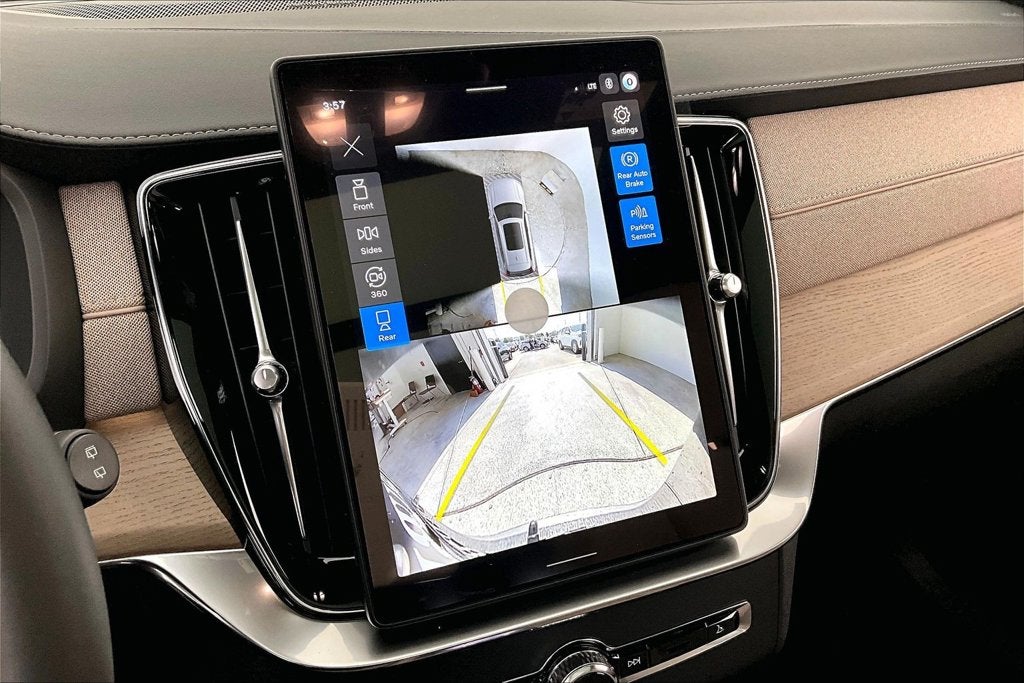 2027 Volvo XC90 B6 Plus 6-Seater