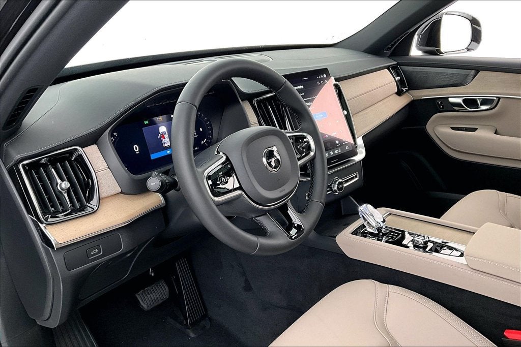 2027 Volvo XC90 B6 Plus 6-Seater