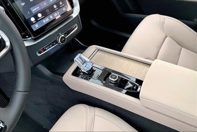 2027 Volvo XC90 B6 Plus 6-Seater