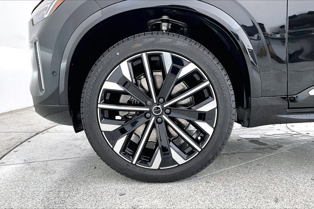 2027 Volvo XC90 B6 Plus 6-Seater