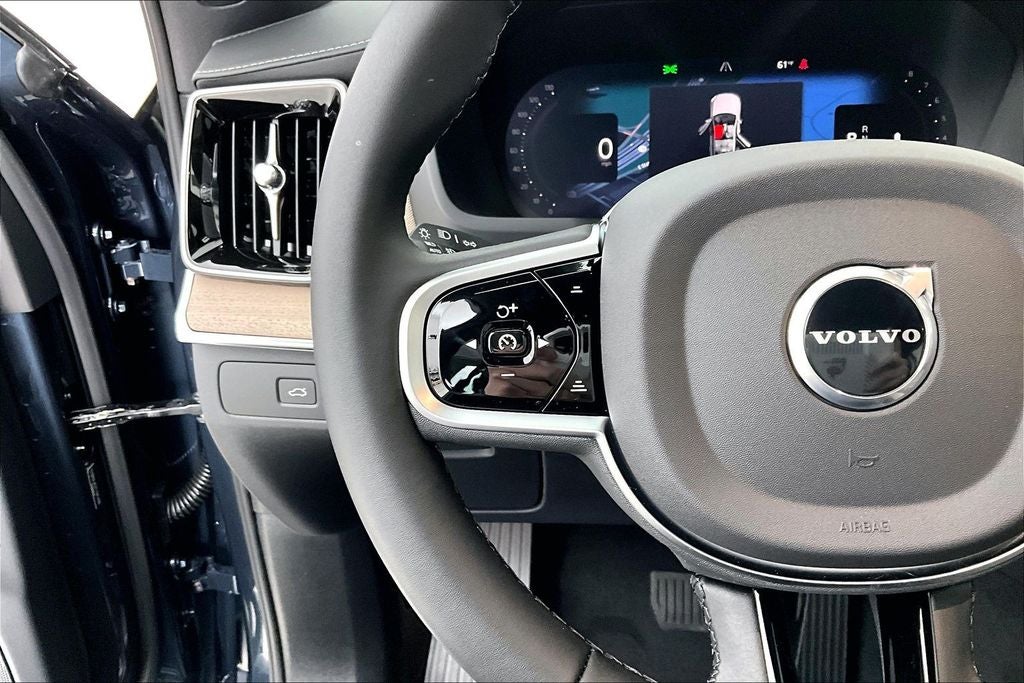 2026 Volvo XC90 B6 Plus 6-Seater