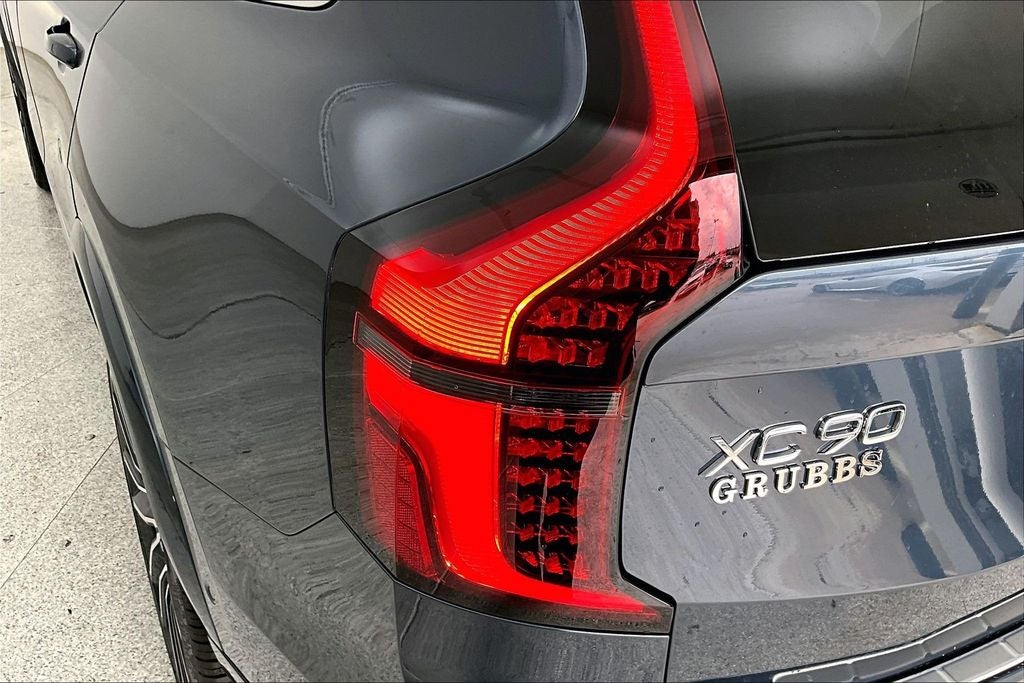 2026 Volvo XC90 B6 Plus 6-Seater