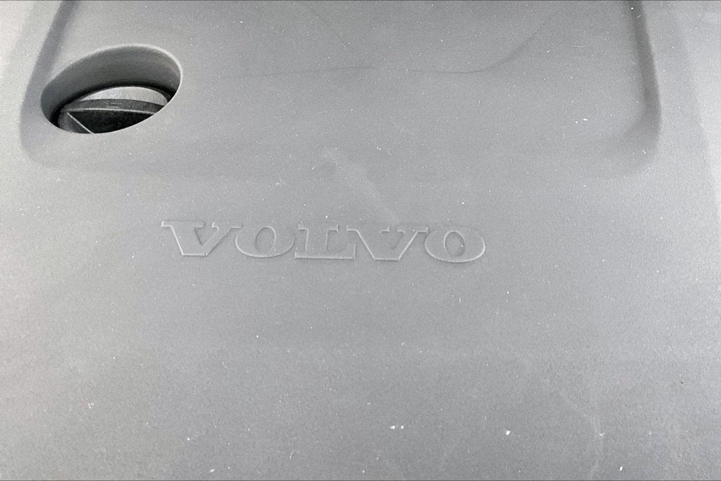 2027 Volvo XC90 B6 Plus 6-Seater
