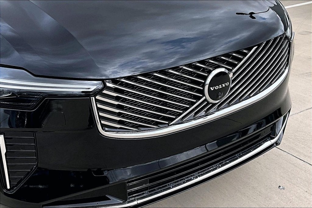 2027 Volvo XC90 B6 Plus 6-Seater