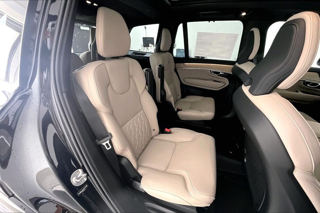 2027 Volvo XC90 B6 Plus 6-Seater