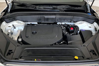 2025 Volvo XC90 B6 Plus 6-Seater