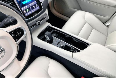 2025 Volvo XC90 B6 Plus 6-Seater