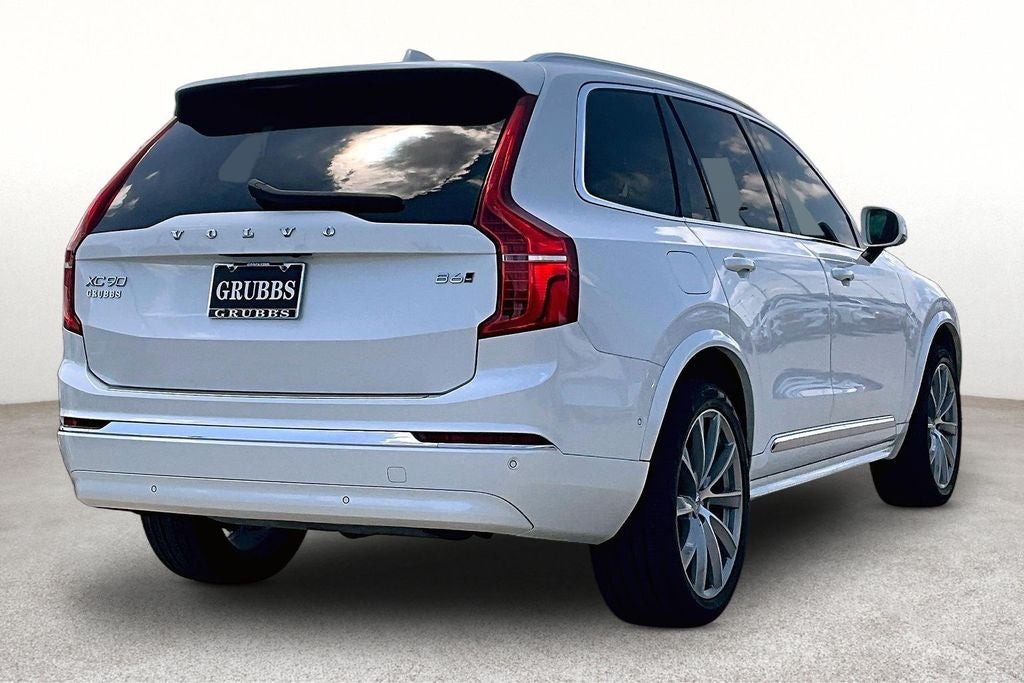 2025 Volvo XC90 B6 Plus 6-Seater
