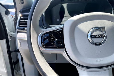 2025 Volvo XC90 B6 Plus 6-Seater