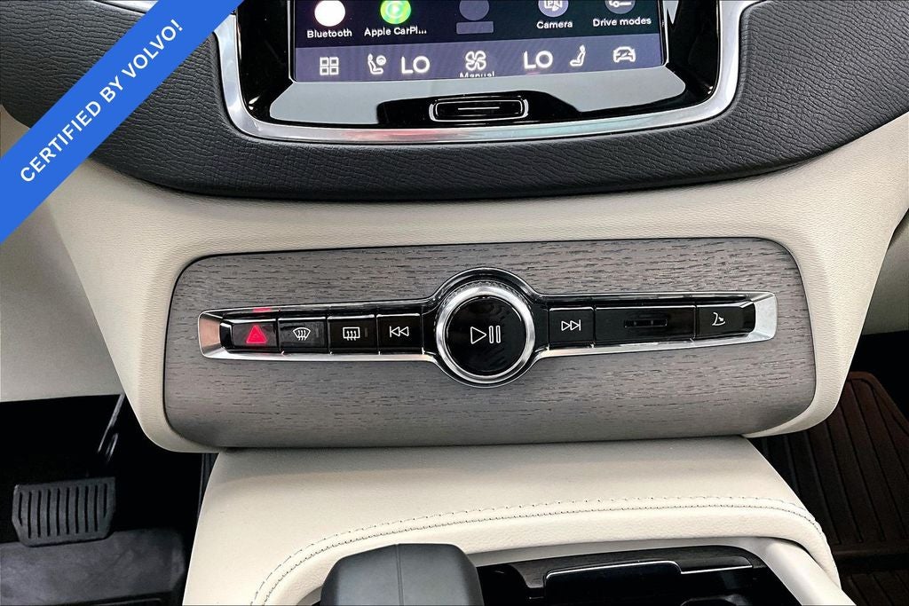 2025 Volvo XC90 B6 Plus 6-Seater