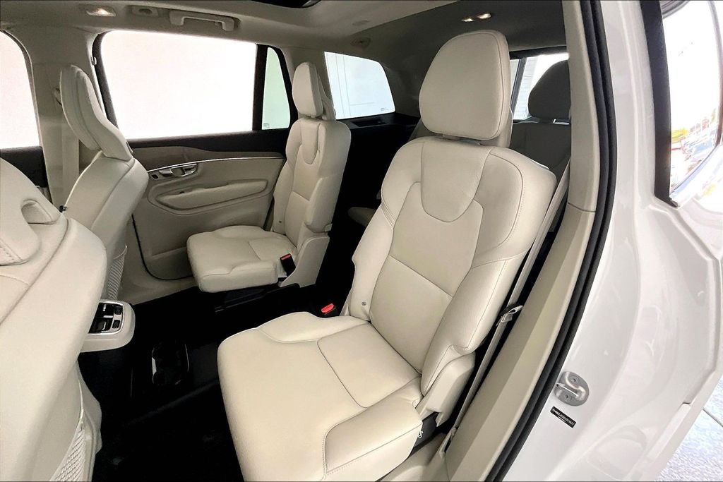 2025 Volvo XC90 B6 Plus 6-Seater
