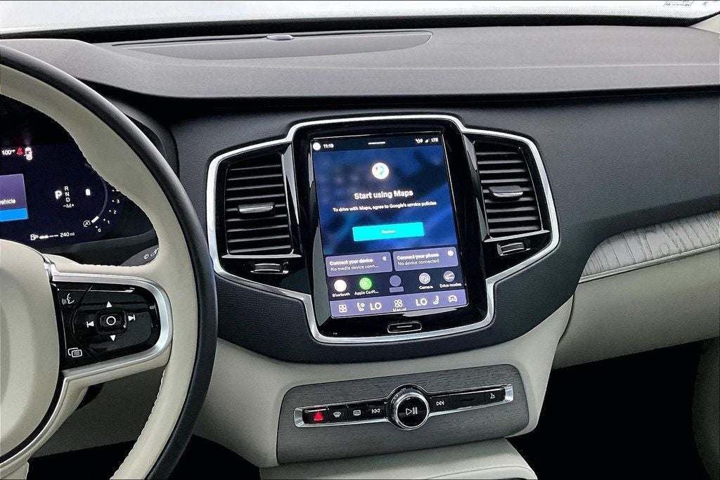2025 Volvo XC90 B6 Plus 6-Seater