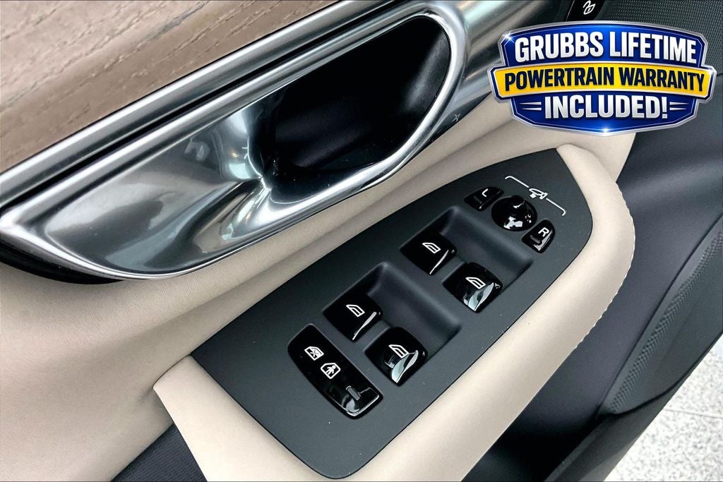 2026 Volvo XC90 B6 Plus 6-Seater