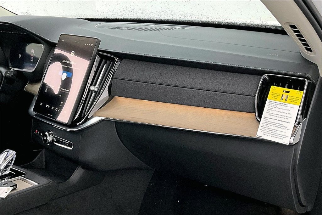 2027 Volvo XC90 B6 Plus 6-Seater