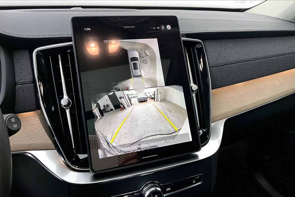 2027 Volvo XC90 B6 Plus 6-Seater