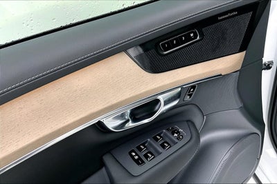 2027 Volvo XC90 B6 Plus 6-Seater