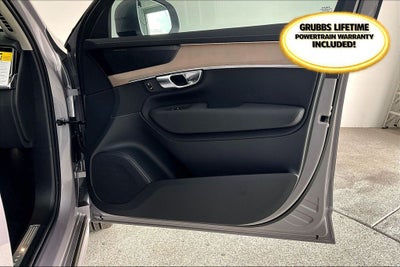 2026 Volvo XC90 B6 Plus 6-Seater