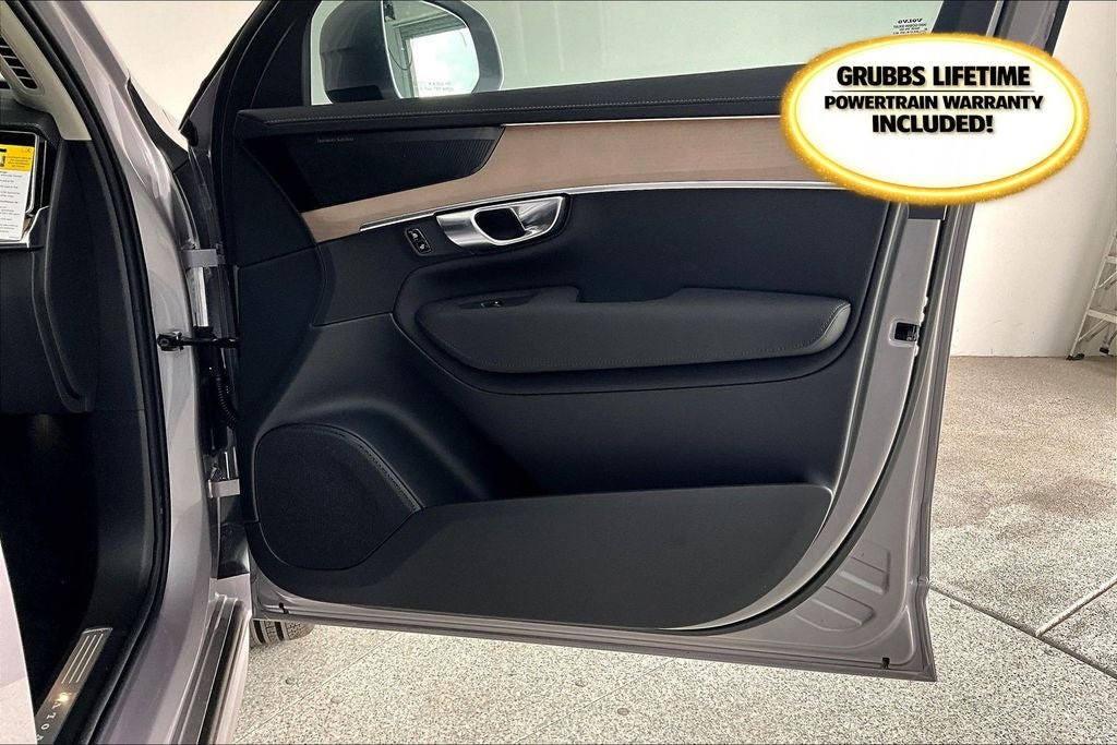 2026 Volvo XC90 B6 Plus 6-Seater