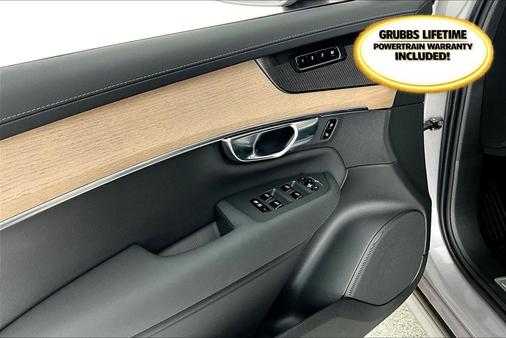 2026 Volvo XC90 B6 Plus 6-Seater