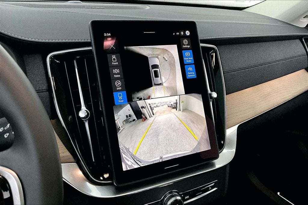 2027 Volvo XC90 B6 Plus 6-Seater