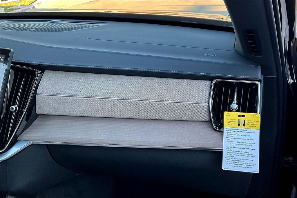 2026 Volvo XC90 B6 Plus 6-Seater