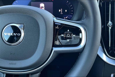 2026 Volvo XC90 B6 Plus 6-Seater