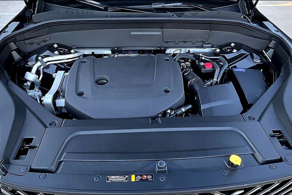 2026 Volvo XC90 B6 Plus 6-Seater