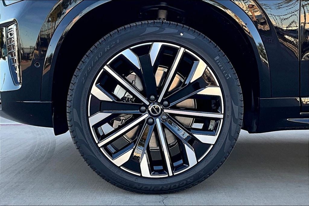 2026 Volvo XC90 B6 Plus 6-Seater