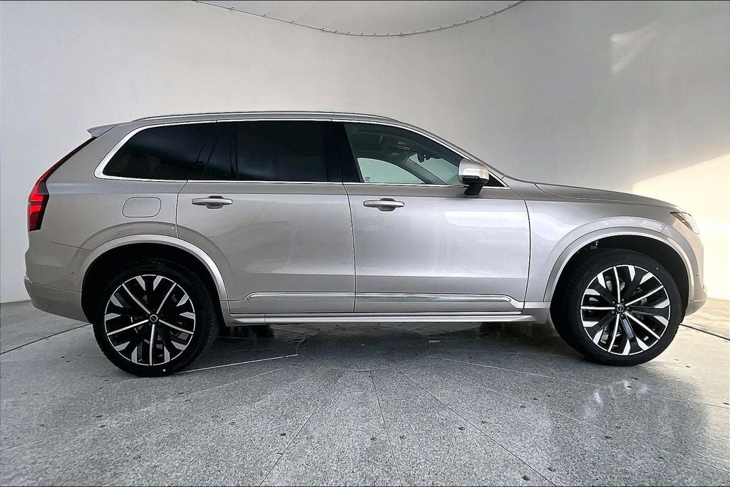 2026 Volvo XC90 B6 Plus 6-Seater