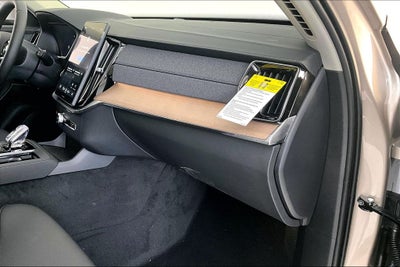 2026 Volvo XC90 B6 Plus 6-Seater