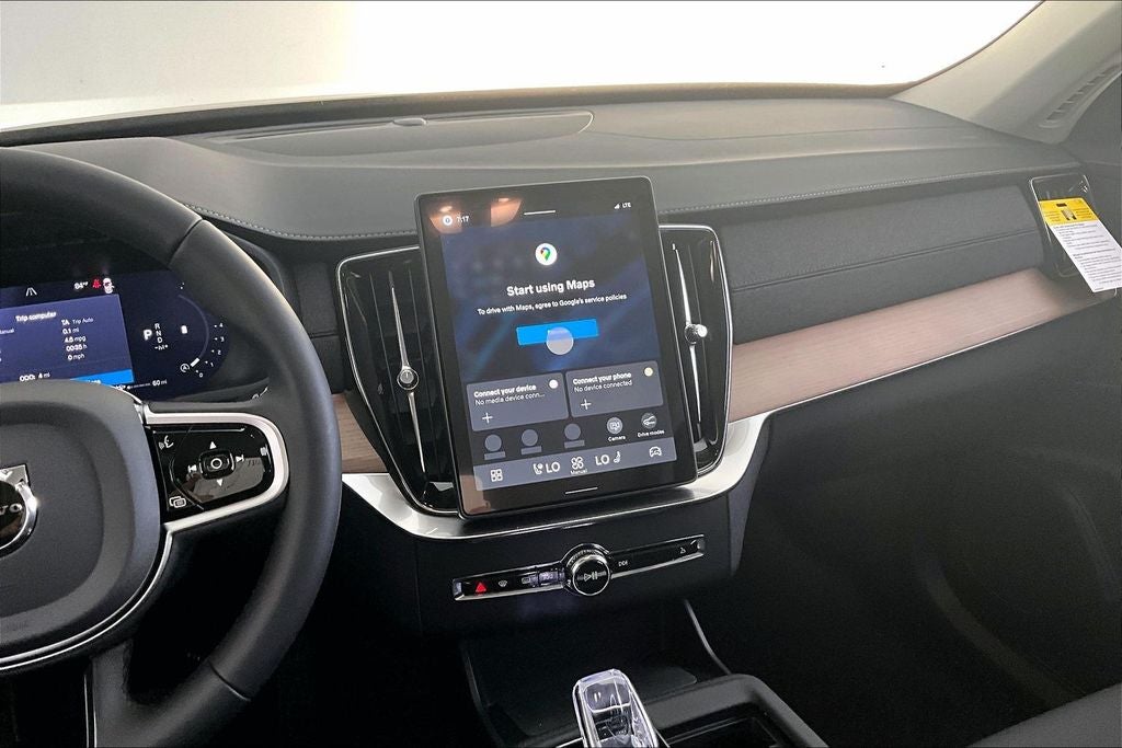 2026 Volvo XC90 B6 Plus 6-Seater