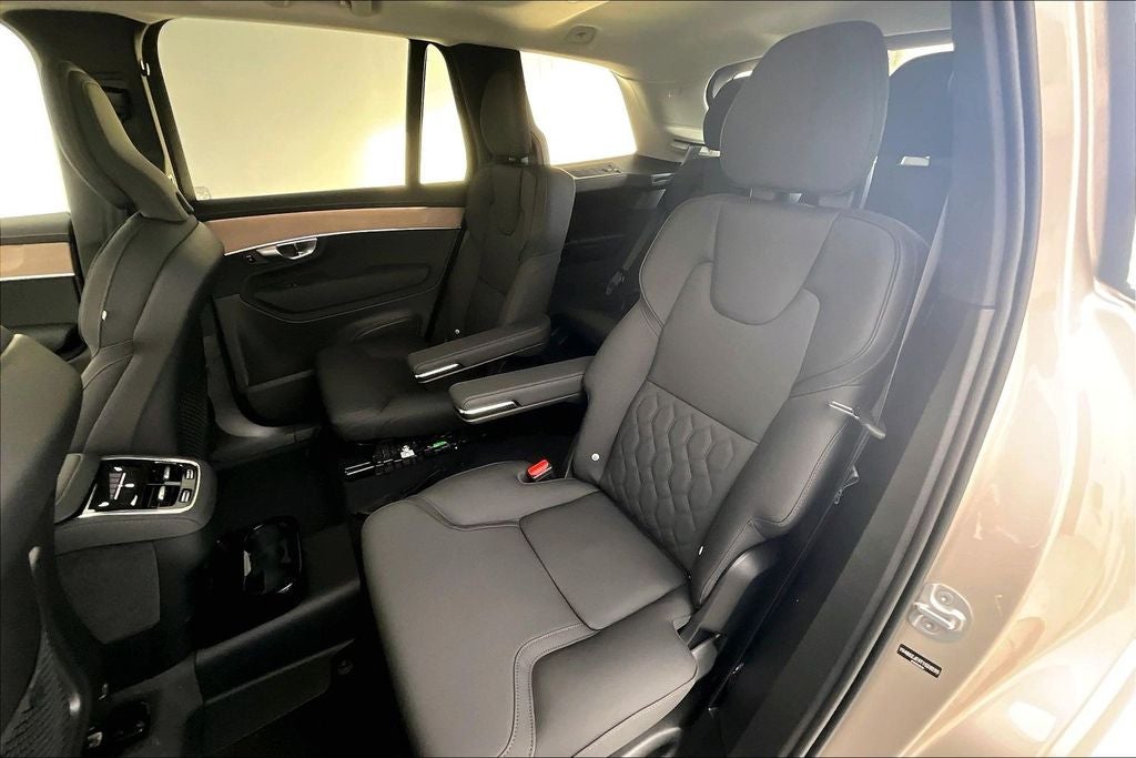 2026 Volvo XC90 B6 Plus 6-Seater