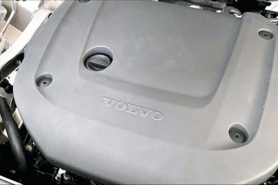 2026 Volvo XC90 B6 Plus 6-Seater